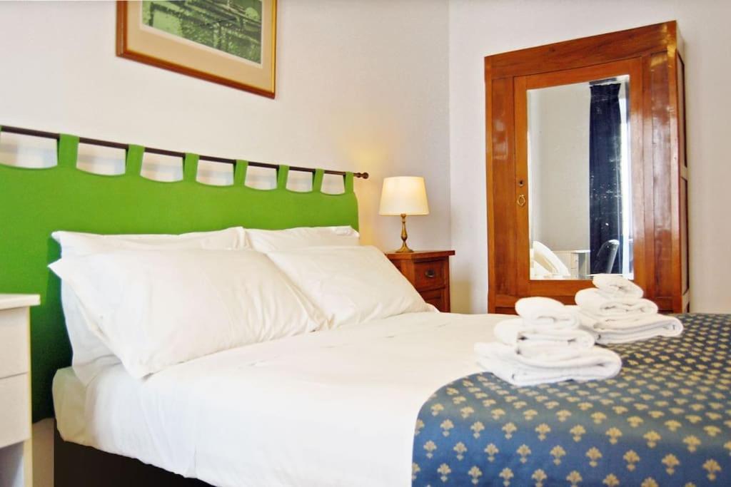 Near Colosseum By Varental 2Br + 1Sb Rome Luaran gambar